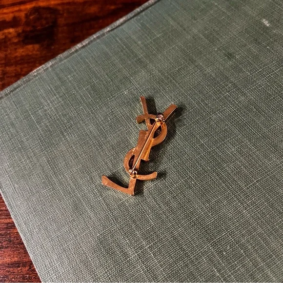 Vintage Yves Saint Laurent Gold Brooch Pin - Picture 2 of 3